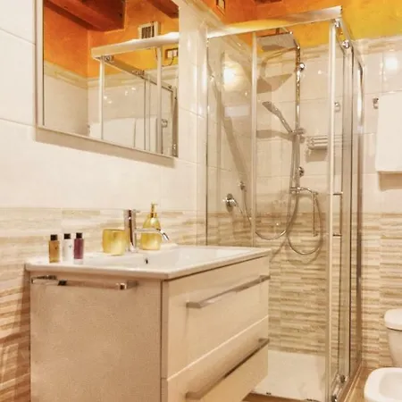 San Miguel 5 Апарт-отель Виченца